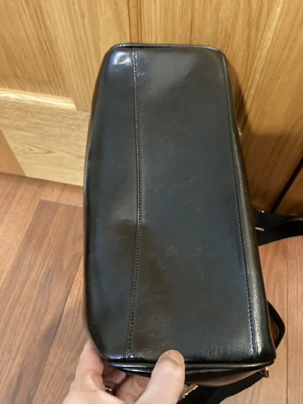 Bostanten genuine leather